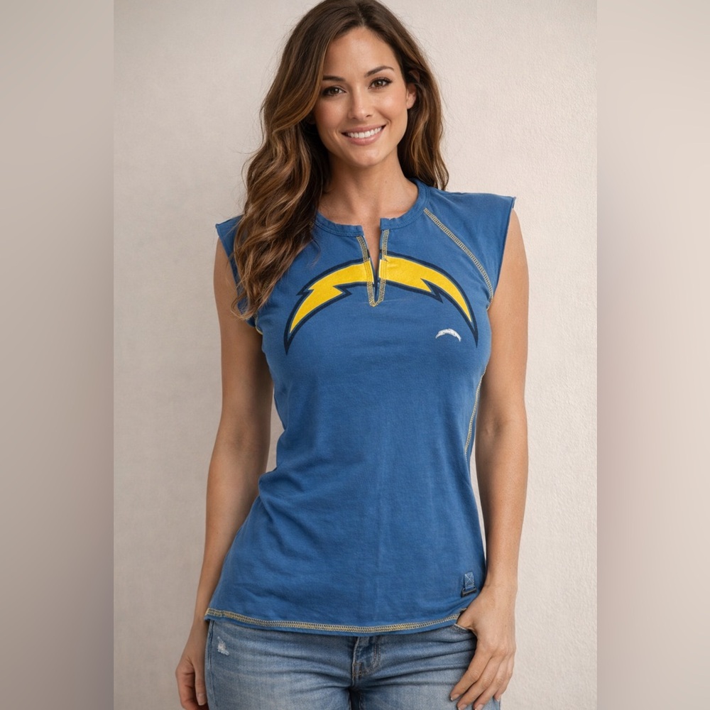 LA Chargers Blue Sleeveless Tee | NFL Women’s Medium